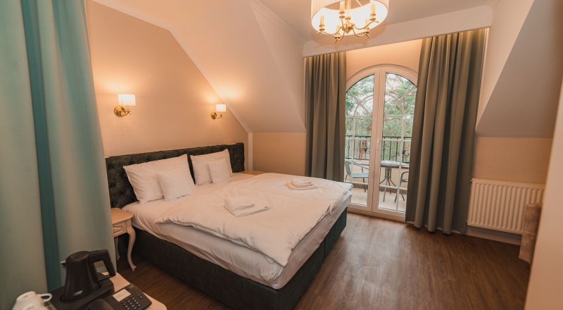 Pokój Lux w Dworku*** (osobny budynek, 100m od Hotelu)
