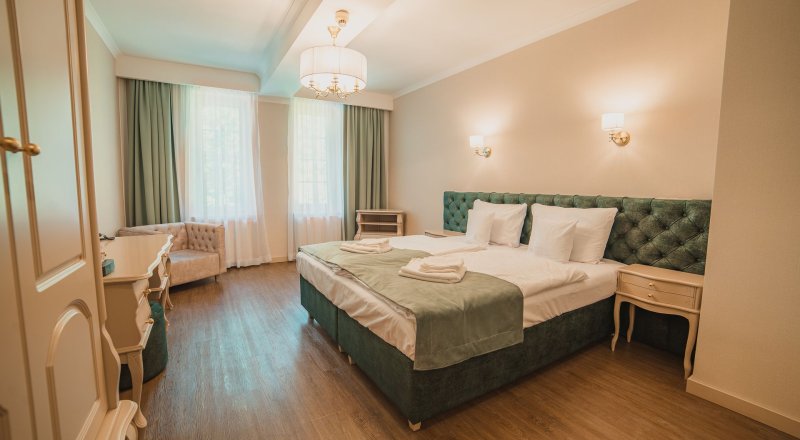 Pokój Classic w Dworku*** (osobny budynek, 100m od Hotelu)