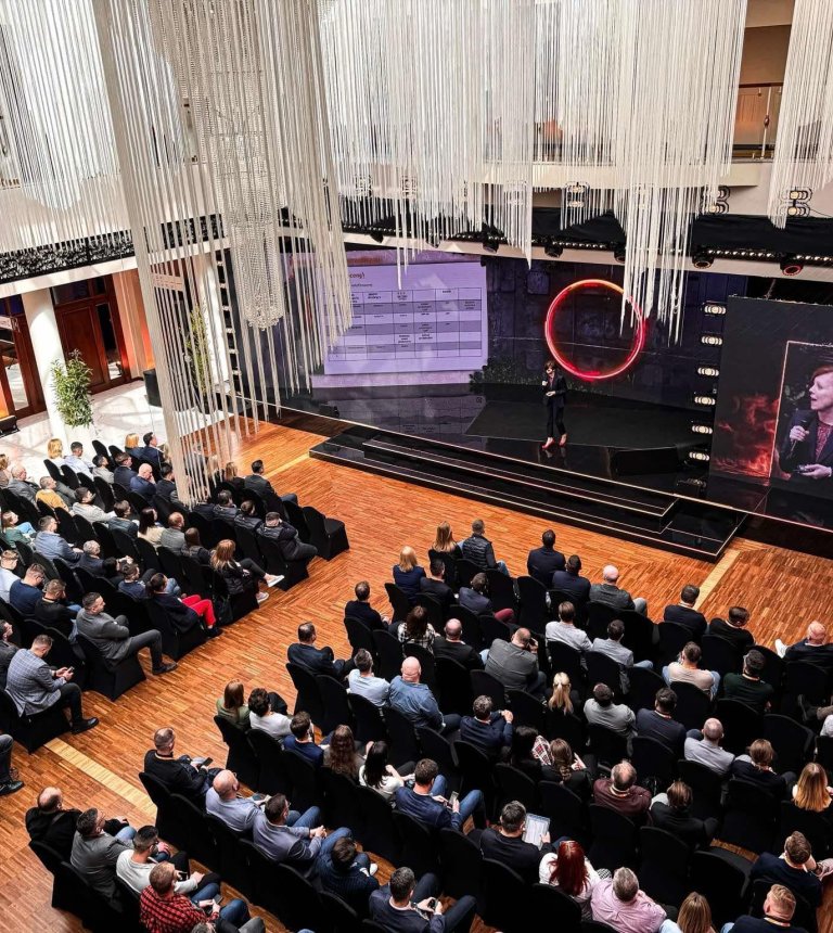 Konferencja to więcej niż darmowa kawa: Czego szukają Twoi kontrahenci?