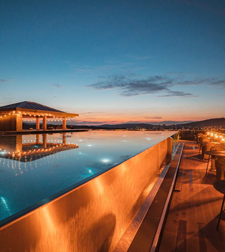 Świętokrzyskie Królestwo Przyrody: Odkryj Parki Narodowe, Rezerwaty i Ukryte Perły (Twój Komfortowy Azyl w Binkowski Resort!)