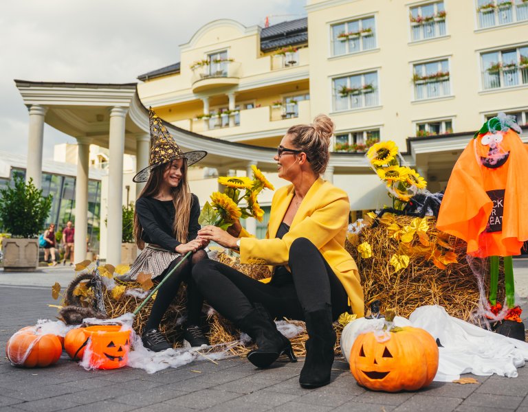 Halloween z Basenami Tropikalnymi